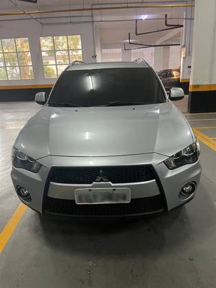 MITSUBISHI OUTLANDER 3.0 GT 4X4 V6 24V GASOLINA 4P AUTOMÁTICO